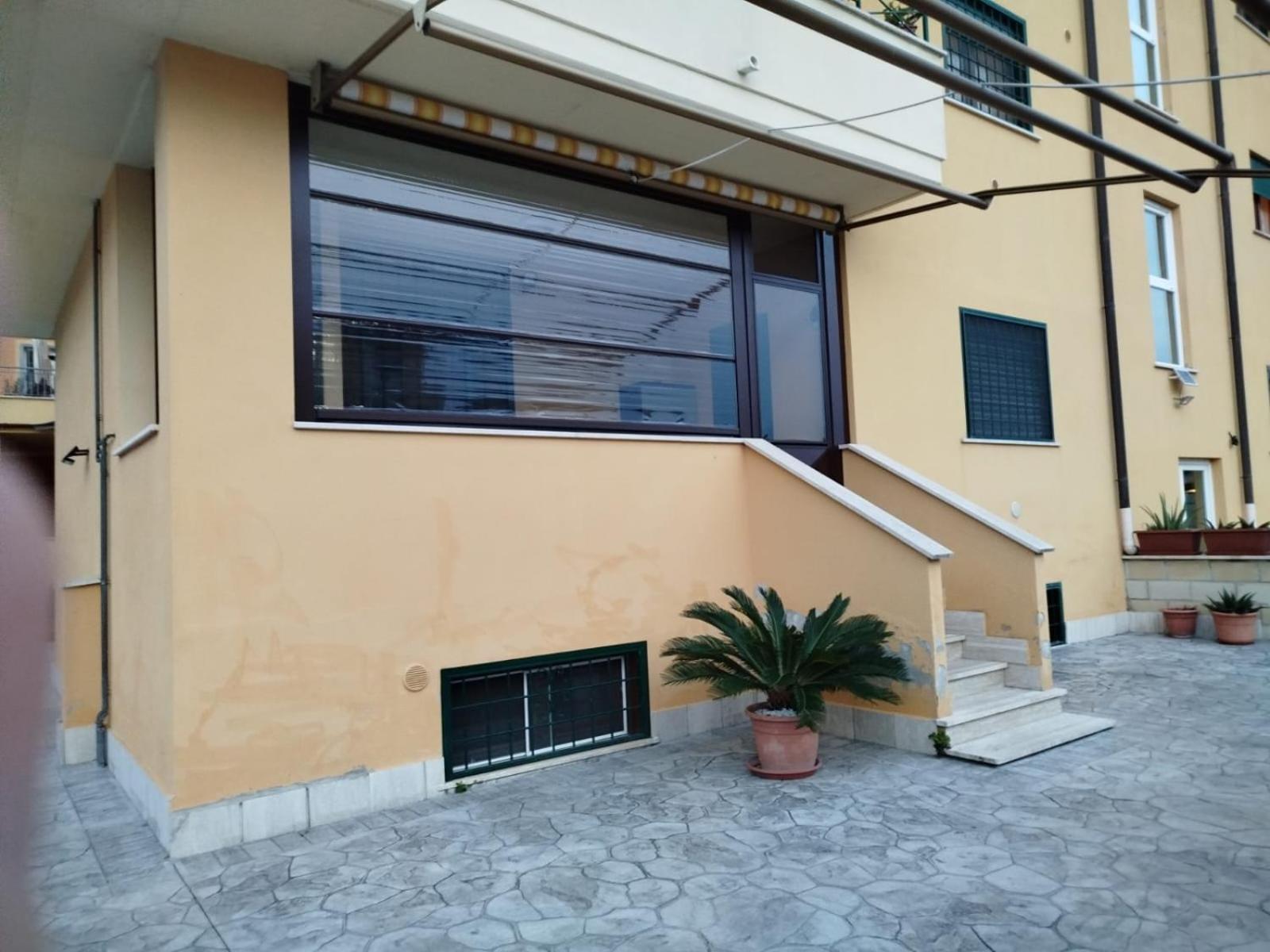 Gala Mini Apartment Fiumicino Luaran gambar